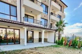 2-Bedroom Apartment with Garage in Bay View Family 2, Sarafovo, Burgas