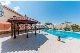 Villa-House for sale in Malta Malta