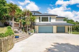 Stunning Family Home With 2 Dwellings for Sale in Wellington New Zealand