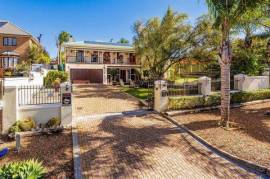 Luxury 3 Bed Villa For Sale in Durbanville Cape Town Western Cape South Africa