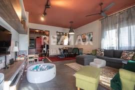 Apartment 104 sq.m for sale Apartment 104 sq.m for sale