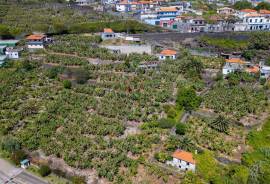 Land with Construction Potential of 238 m² | 1,134 m² Total Area Land with Construction Potential of 238 m² | 1,134 m² Total Area