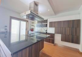 Luxury 3 Bedroom Annual Rental with River View in Portimão Luxury 3 Bedroom Annual Rental with River View in Portimão