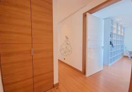 Luxury 3 Bedroom Annual Rental with River View in Portimão Luxury 3 Bedroom Annual Rental with River View in Portimão