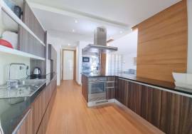 Luxury 3 Bedroom Annual Rental with River View in Portimão Luxury 3 Bedroom Annual Rental with River View in Portimão