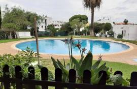 Townhouse in Vilamoura: Your Gateway to Stylish Living Townhouse in Vilamoura: Your Gateway to Stylish Living