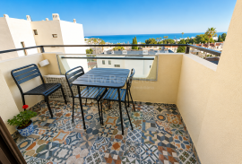 Albufeira, T0+1 with Swimming Pools and Tennis Courts 800m from the Beach