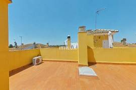 IMPECCABLE TOWNHOUSE IN UMBRETE, WITH TWO PATIOS, FIREPLACE AND SPECTACULAR PRIVATE ROOF TERRACE