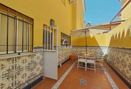 IMPECCABLE TOWNHOUSE IN UMBRETE, WITH TWO PATIOS, FIREPLACE AND SPECTACULAR PRIVATE ROOF TERRACE
