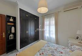 IMPECCABLE TOWNHOUSE IN UMBRETE, WITH TWO PATIOS, FIREPLACE AND SPECTACULAR PRIVATE ROOF TERRACE