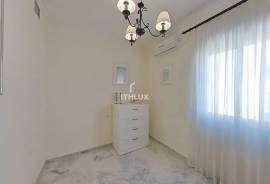 IMPECCABLE TOWNHOUSE IN UMBRETE, WITH TWO PATIOS, FIREPLACE AND SPECTACULAR PRIVATE ROOF TERRACE