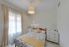 IMPECCABLE TOWNHOUSE IN UMBRETE, WITH TWO PATIOS, FIREPLACE AND SPECTACULAR PRIVATE ROOF TERRACE