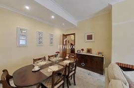 IMPECCABLE TOWNHOUSE IN UMBRETE, WITH TWO PATIOS, FIREPLACE AND SPECTACULAR PRIVATE ROOF TERRACE