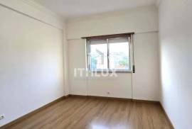 T2 with 97m² in Odivelas – Light, Space and Comfort T2 with 97m² in Odivelas – Light, Space and Comfort