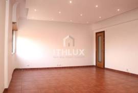 T2 with 97m² in Odivelas – Light, Space and Comfort T2 with 97m² in Odivelas – Light, Space and Comfort