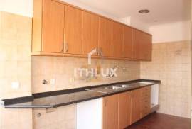 T2 with 97m² in Odivelas – Light, Space and Comfort T2 with 97m² in Odivelas – Light, Space and Comfort