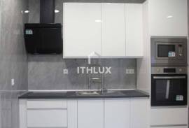 Renovated 1 bedroom apartment in the center of Amadora, next to the Station Renovated 1 bedroom apartment in the center of Amadora, next to the Station
