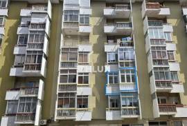 Renovated 2 Bedroom Apartment in Oeiras with Storage Room – Modernity, Comfort and Natural Light Renovated 2 Bedroom Apartment in Oeiras with Storage Room – Modernity, Comfort and Natural Light