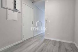 Renovated 2 Bedroom Apartment in Oeiras with Storage Room – Modernity, Comfort and Natural Light Renovated 2 Bedroom Apartment in Oeiras with Storage Room – Modernity, Comfort and Natural Light