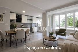 Renovated 2 Bedroom Apartment in Oeiras with Storage Room – Modernity, Comfort and Natural Light Renovated 2 Bedroom Apartment in Oeiras with Storage Room – Modernity, Comfort and Natural Light