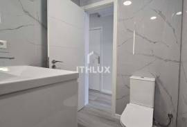 Renovated 2 Bedroom Apartment in Oeiras with Storage Room – Modernity, Comfort and Natural Light Renovated 2 Bedroom Apartment in Oeiras with Storage Room – Modernity, Comfort and Natural Light