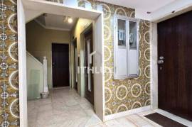 Renovated 2 Bedroom Apartment in Oeiras with Storage Room – Modernity, Comfort and Natural Light Renovated 2 Bedroom Apartment in Oeiras with Storage Room – Modernity, Comfort and Natural Light