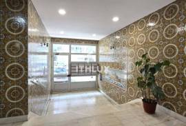 Renovated 2 Bedroom Apartment in Oeiras with Storage Room – Modernity, Comfort and Natural Light Renovated 2 Bedroom Apartment in Oeiras with Storage Room – Modernity, Comfort and Natural Light