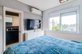 Excellent renovated apartment, 93m², for sale, 3 bedrooms, 1 suite, office, 1 parking space covered garage, Santana, POA / RS