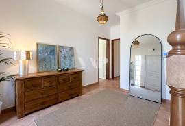 Renovated 5 Bedroom Villa with Pool and Jacuzzi in Almancil Renovated 5 Bedroom Villa with Pool and Jacuzzi in Almancil