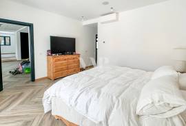 4 bedroom villa with pool, Vilamoura
