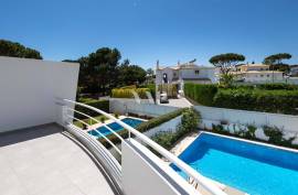 VILAMOURA - 2 bedroom townhouse with private pool