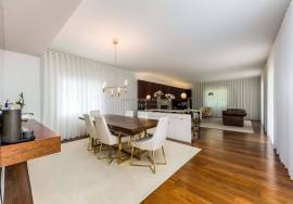 6 Bedroom Family Villa with Pool in a Premium Location of Quinta da Beloura 6 Bedroom Family Villa with Pool in a Premium Location of Quinta da Beloura