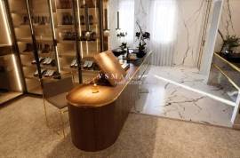 Experience Contemporary Luxury with Breathtaking Views in Madeira Experience Contemporary Luxury with Breathtaking Views in Madeira