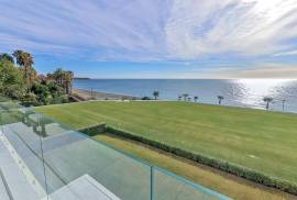 4 Bedrooms - Apartment - For Sale - JC168PX 4 Bedrooms - Apartment - For Sale - JC168PX