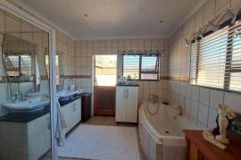 Excellent 5 Bed Villa For Sale in Shona Langa Nature Estate Thabazimbi Limpopo South Africa Excellent 5 Bed Villa For Sale in Shona Langa Nature Estate Thabazimbi Limpopo South Africa