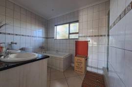 Excellent 5 Bed Villa For Sale in Shona Langa Nature Estate Thabazimbi Limpopo South Africa Excellent 5 Bed Villa For Sale in Shona Langa Nature Estate Thabazimbi Limpopo South Africa