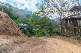 Excellent Plot of land for sale in Gravel Bay Roatan Honduras Excellent Plot of land for sale in Gravel Bay Roatan Honduras
