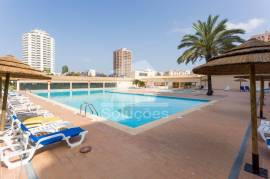 T1 Furnished with Pools and Parking 200m from the Beach