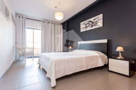 T1 Furnished with Pools and Parking 200m from the Beach