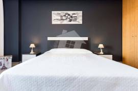T1 Furnished with Pools and Parking 200m from the Beach