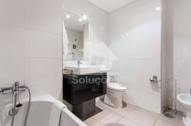 T1 Furnished with Pools and Parking 200m from the Beach