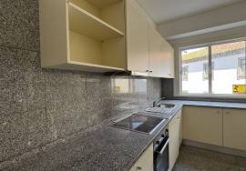 4 bedroom apartment for rent in downtown Porto 4 bedroom apartment for rent in downtown Porto