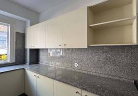 4 bedroom apartment for rent in downtown Porto 4 bedroom apartment for rent in downtown Porto