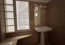 4 bedroom apartment for rent in downtown Porto 4 bedroom apartment for rent in downtown Porto