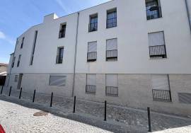 New 2 bedroom apartment in Serralves for rent New 2 bedroom apartment in Serralves for rent