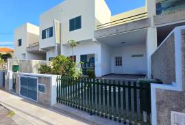 3 BEDROOM VILLA IN GARAJAU