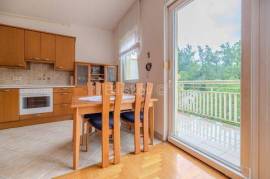 For Sale, Oboj, Three-Bedroom Apartment, 72 m², in a Building Without an Elevator