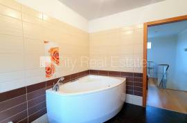 Detached house for rent in Riga district, 235.00m2 Detached house for rent in Riga district, 235.00m2