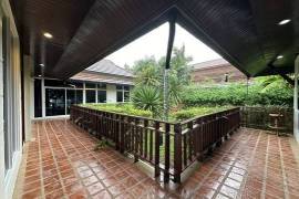 Exclusive Beach front pool villa for sale in Chalong Exclusive Beach front pool villa for sale in Chalong