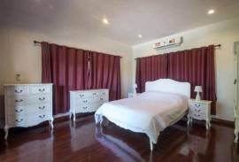 Modern 6 Bed Pool Villa on Large Land Plot Modern 6 Bed Pool Villa on Large Land Plot